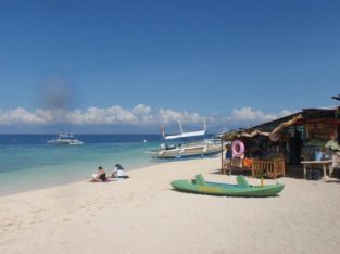 White Beach de Moaboal. Que hacer?
