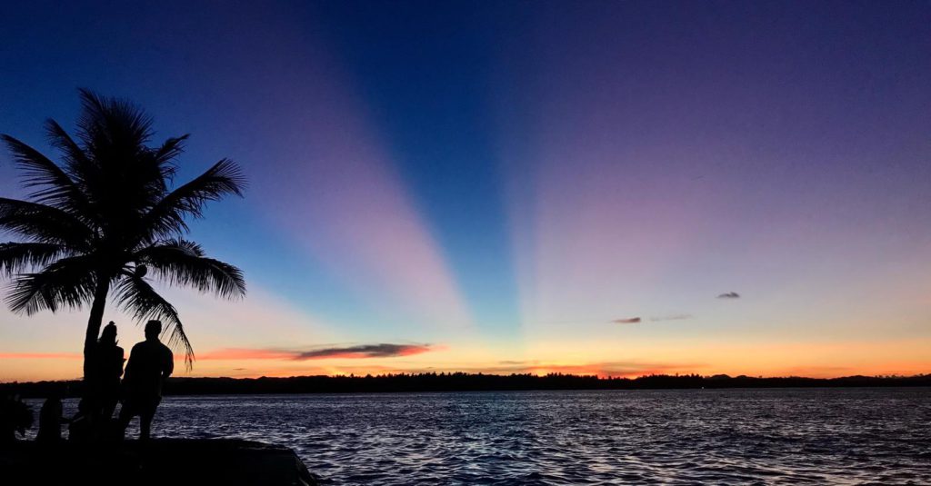 Atardecer en Siargao Cloud 9. Reserva tu viaje a Filipinas